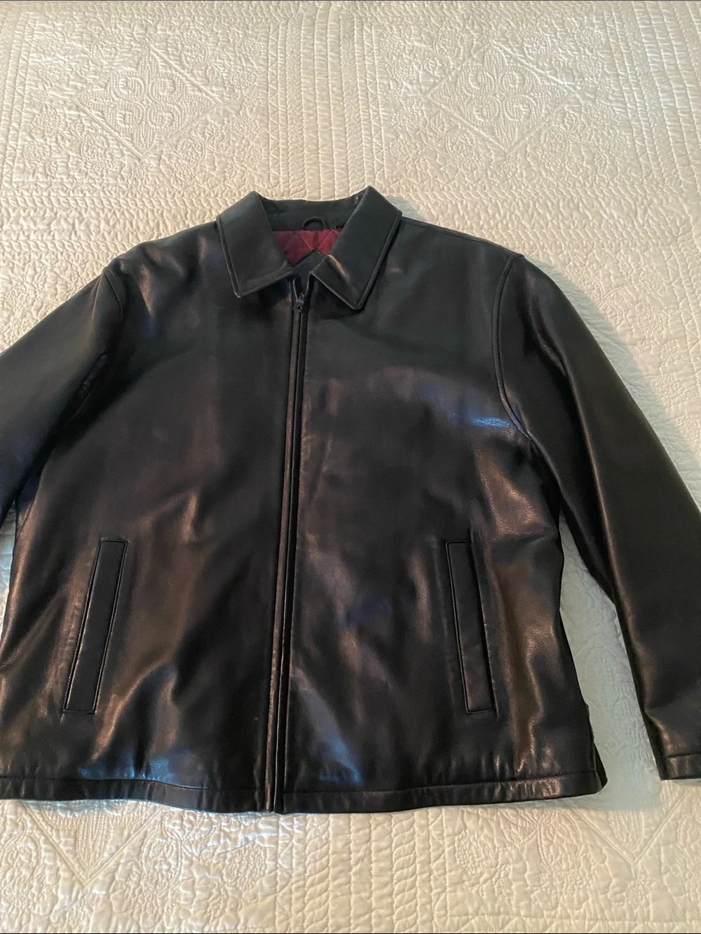 Roundtree & Yorke Black Leather Zip-Front Bomber